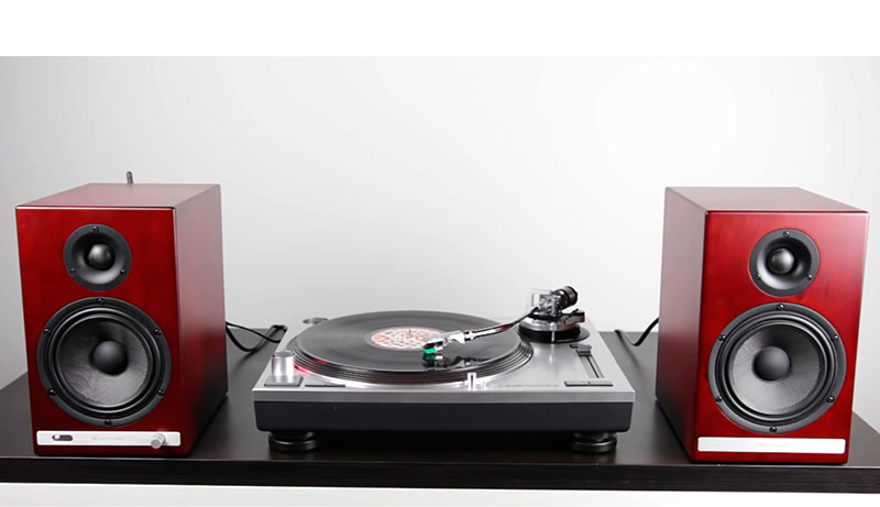 Best Powered Speakers for Turntables – Elevate Your Vinyl Experience