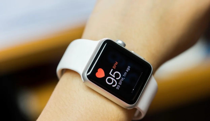 Best Smartwatch To Monitor Blood Pressure – Top 5 Reviews In 2024